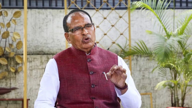 केंद्रीय कृषि मंत्री शिवराज सिंह चौहान का दिल्ली सरकार पर आरोप: किसानों की स्थिति को लेकर जताई चिंता