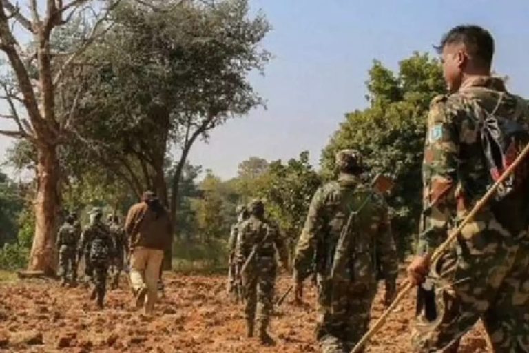 अबूझमाड़ मुठभेड़: सुरक्षा बलों को बड़ी सफलता, चार नक्सली ढेर, प्रधान आरक्षक सन्नू कारम शहीद
