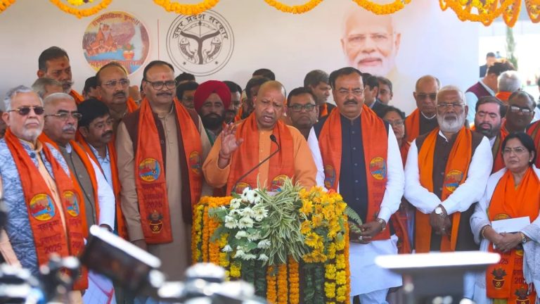 सीएम योगी आदित्यनाथ ने महाकुंभ के अवसर पर किए कई अहम ऐलान, कैबिनेट बैठक में लिए गए बड़े फैसले