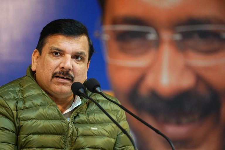आम आदमी पार्टी का भाजपा पर तीखा हमला, पंजाबी समुदाय को अपमानित करने का आरोप