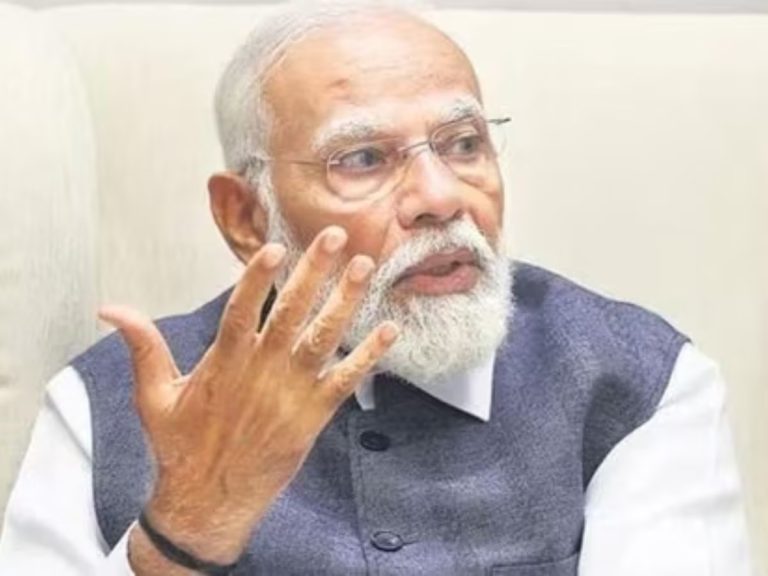 जीते हुए विधायकों में से ही बनेगा दिल्ली का अगला CM