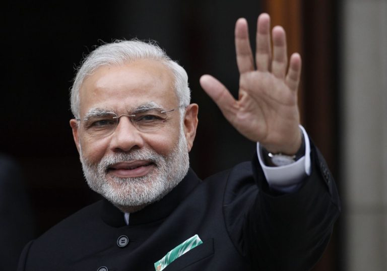 शपथ ग्रहण को लेकर दिल्ली रामलीला मैदान में जोरों से तैयारियां, कौन करेंगा पीएम का स्वागत
