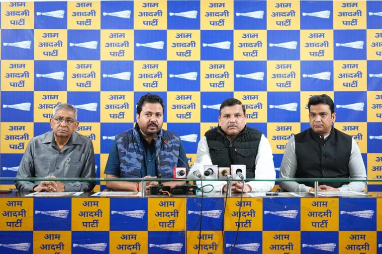 दिल्ली नगर निगम की आप सरकार ने होली से पहले लिया बड़ा फैसला, हाउस टैक्सों को किया जाएगा माफ