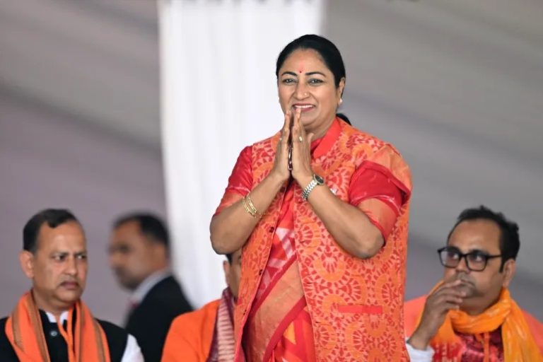 DUSU अध्यक्ष से सीधा पहली बार विधायक, और अब सीएम” जानें कौन हैं दिल्ली की नई मुख्यमंत्री रेखा गुप्ता?