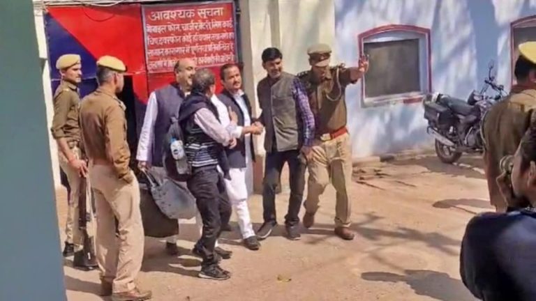 अब्दुल्ला आजम खान की जेल से रिहाई, पार्टी समर्थकों ने किया जोरदार स्वागत