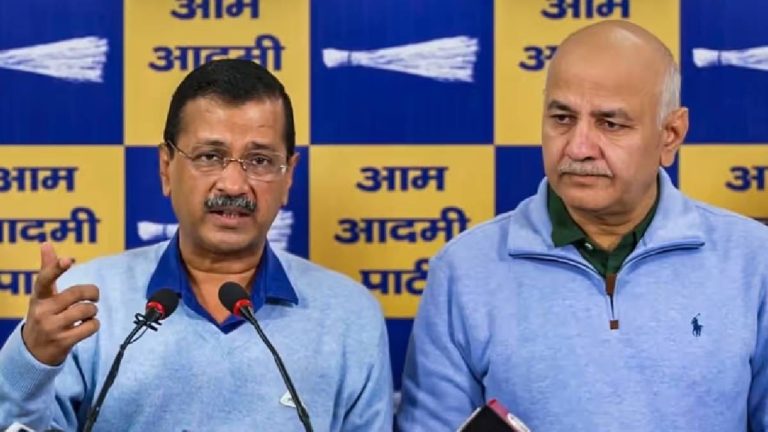 CAG रिपोर्ट में बड़ा खुलासा, दिल्ली में कथित शराब घोटाले की जांच करेगी PAC