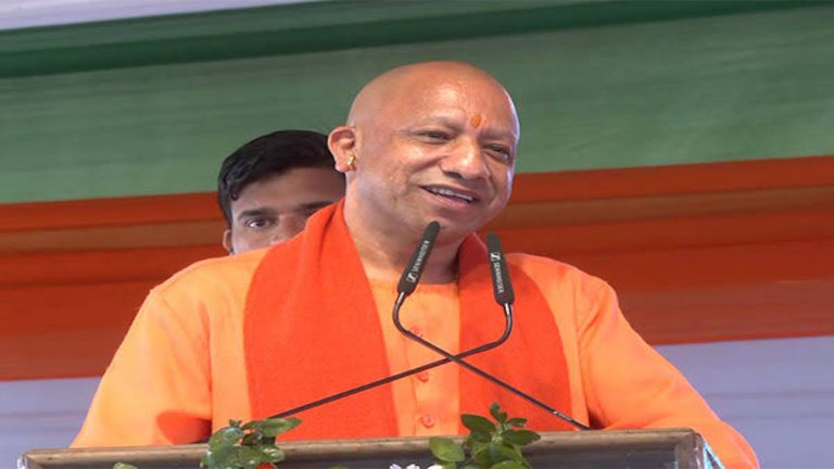 उत्तर प्रदेश के मुख्यमंत्री योगी आदित्यनाथ के नेतृत्व में महाकुंभ 2025 की ऐतिहासिक सफलता: एक गौरवमयी यात्रा