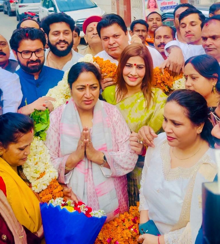 सीएम रेखा गुप्ता से मिली भाजपा नेता रूबी फोगाट यादव, सीएम बनने की दी बधाई