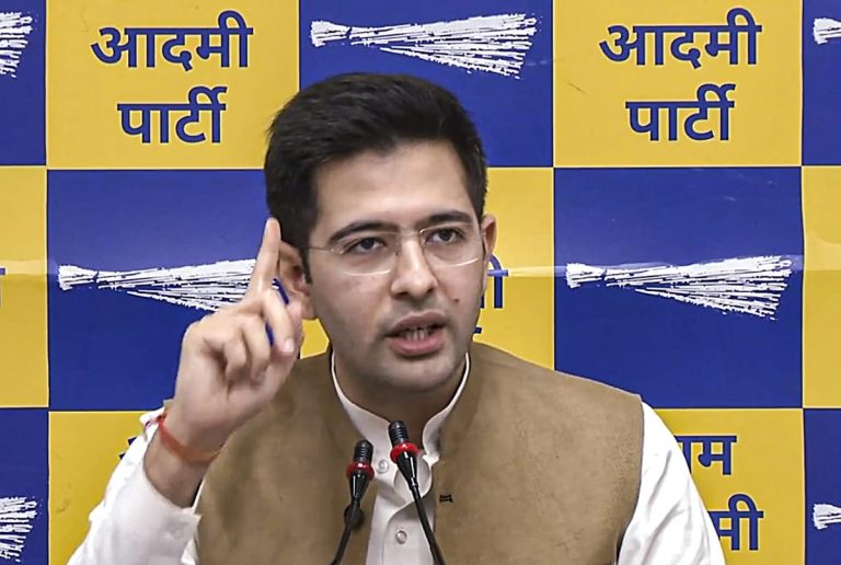 सांसद राघव चड्ढा को हार्वर्ड कैनेडी स्कूल के ग्लोबल लीडरशिप प्रोग्राम में शामिल होने का निमंत्रण