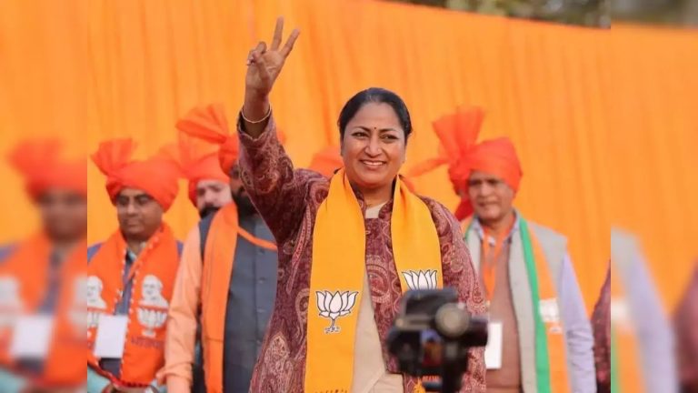 LG केंद्र,और ब्यूरोक्रेट्स के खिलाफ केस लिए जाएंगे वापस, दिल्ली सरकार ने लिया बड़ा फैसला