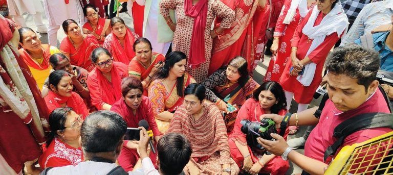 अखिल भारतीय महिला कांग्रेस-लखनऊ द्वारा किया गया विरोध प्रदर्शन “आगे भी रहेगा जारी” , कहा भाजपा सरकार ने महिला आरक्षण बिलकिया पास पर नहीं दी मंजूरी