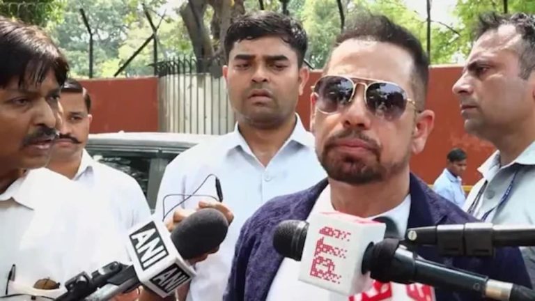 शिकोहपुर जमीन घोटाला मामला, ईडी के सामने पेश हुए रॉबर्ट वाड्रा, लगाए राजनीतिक प्रतिशोध के आरोप