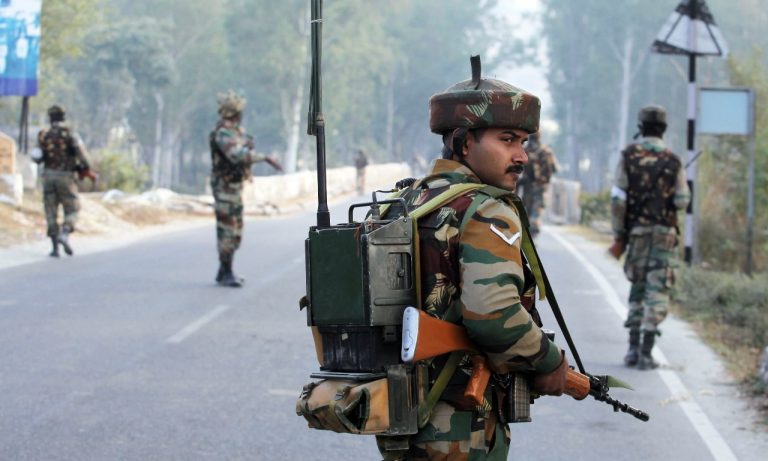 पहलगाम के गुनहगार को लेकर जम्मू-कश्मीर में बड़ा एक्शन, आतंकियों की मदद करने वाले दो लोगों को किया गया गिरफ्तार