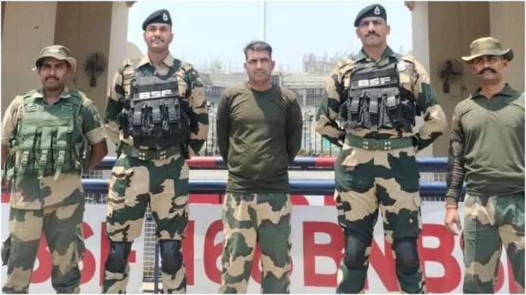पंजाब के फिरोजपुर में अंतराष्ट्रीय बॉर्डर पर गलती से पाकिस्तानी सीमा में प्रवेश कर गए थे बीएसएफ जवान पूर्णम कुमार शॅा, लंबे इंतजार केबाद हुई वतन वापसी