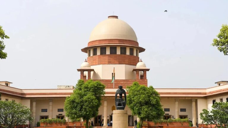 अशोका विश्वविद्यालय में एसोसिएट प्रोफेसर को हिला सैन्य अफसरों कर्नल कुरैशी और विंग कमांडर व्योमिका सिंह पर विवादित टिप्पणी के मामले में अंतरिम जमानत, जानें क्या है पूरा मामला