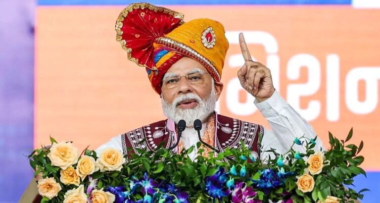 प्रधानमंत्री मोदी ने किया राजस्थान के बीकानेर जिले का दौरा, बोले राजस्थान की वीर भूमि हमें सिखाती है देश और देशवासियों से बढ़कर कुछ नहीं