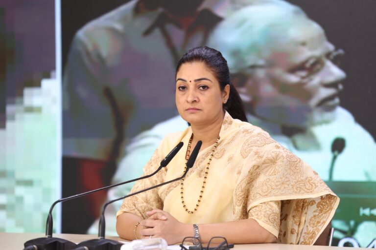 शहीदों का अपमान मत करो, ऑपरेशन सिंदूर पर सस्ती राजनीति बंद करो” अल्का लांबा