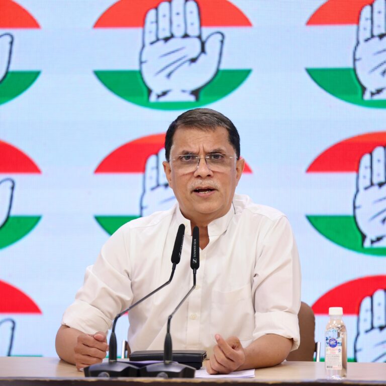 पवन खेड़ा का तीखा हमला: “देश अब नारे नहीं, जवाब चाहता है”