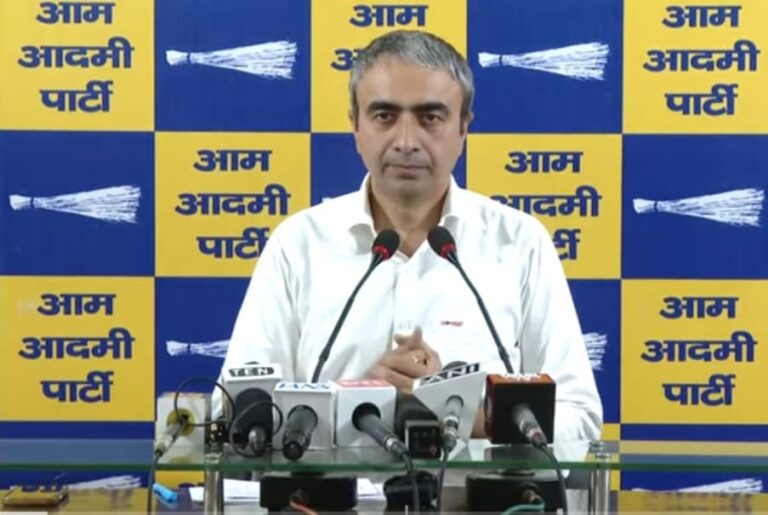 कांग्रेस और बीजेपी की ‘जुगलबंदी’ का आरोप- चुनाव में मिली-भगत से लेकर जेल से बचाव तक – AAP का बड़ा हमला
