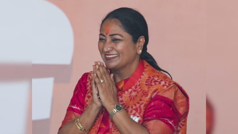 योग दिवस पर दिल्ली की बड़ी तैयारी यमुना तट पर योग करेंगी सीएम रेखा, विभिन्न सरकारी कार्यक्रमों का एलान