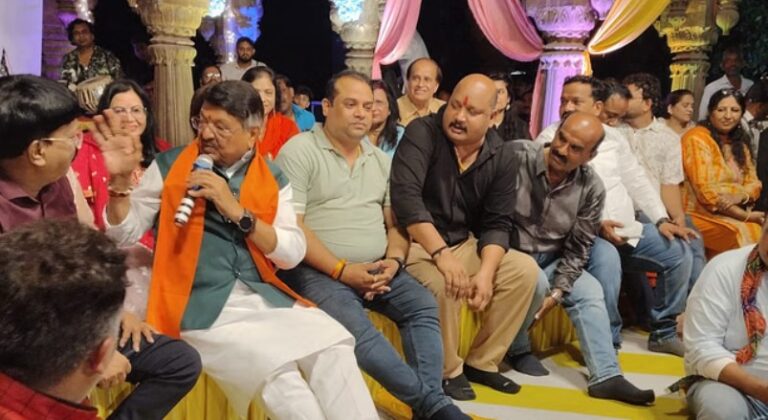 विश्व संगीत दिवस पर इंदौर में बना रिकॉर्ड 24 घंटे तक गूंजते रहे सुर, 100 से ज्यादा गायकों ने बांधा समां
