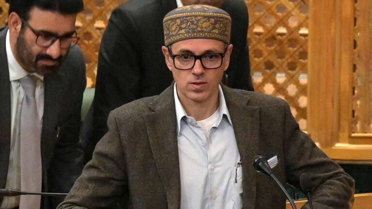 उमर अब्दुल्ला का पलटवार “एनसी विधायक सक्षम, आलोचना करने वाले पहले अपना रिपोर्ट कार्ड दिखाएं”