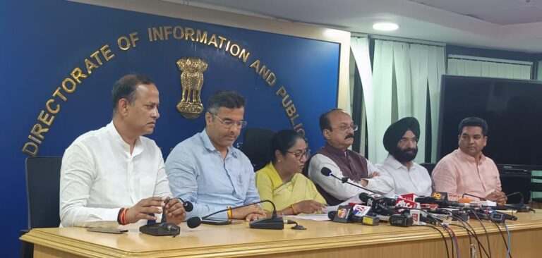 मुख्यमंत्री रेखा गुप्ता का ऐतिहासिक फैसला: अब कांवड़ सेवा होगी पारदर्शी, भ्रष्टाचार मुक्त और तकनीक से संचालित