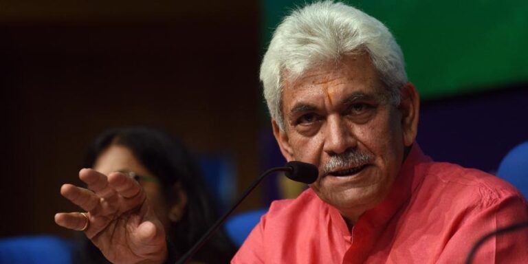 एलजी मनोज सिन्हा ने बालटाल आधार शिविर का किया दौरा, सुरक्षा और व्यवस्थाओं की ली उच्चस्तरीय समीक्षा