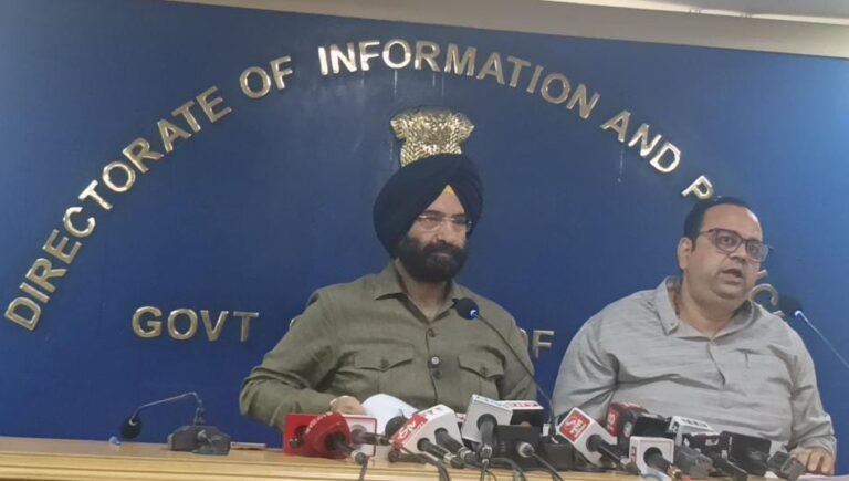 दिल्ली को बीमार कर गई आम आदमी पार्टी की सरकार -मनजिंदर सिरसा और पंकज सिंह का प्रहार