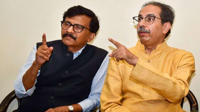 दुबे है कौन? मराठी विवाद में उद्धव-संजय राउत का बीजेपी पर तीखा वार, दुबे को कहा ‘लकड़बग्घा’