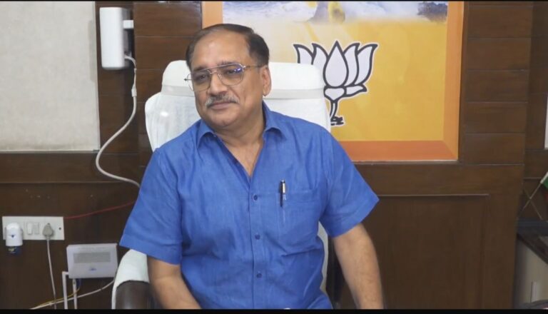 दिल्ली भाजपा अध्यक्ष वीरेन्द्र सचदेवा ने केजरीवाल की नोबेल पुरस्कार मांग को बताया ‘हास्यास्पद’, उठाए कई गंभीर आरोप