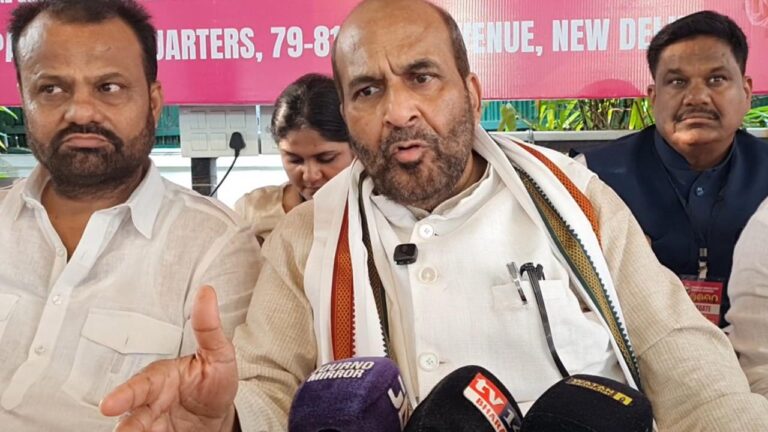 राज्य सरकार साध्वी प्रज्ञा व अन्य के खिलाफ तुरंत हाई कोर्ट जाए-एनसीपी के राष्ट्रीय महासचिव सैयद जलालुद्दीन की मांग, सीएम से जल्दमुलाकात संभव, हम संविधान की सर्वोच्चता और समानता चाहते हैं- सैयद जलालुद्दीन