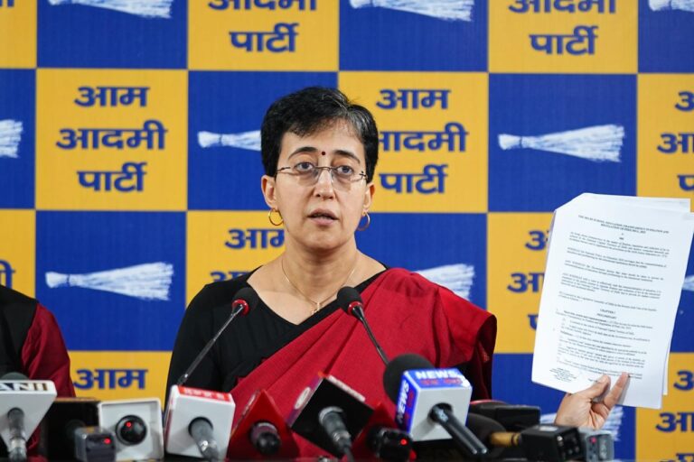 आतिशी ने बताया – स्कूल फीस बिल एक सोचा-समझा छलावा, केवल निजी स्कूल मालिकों को लाभ