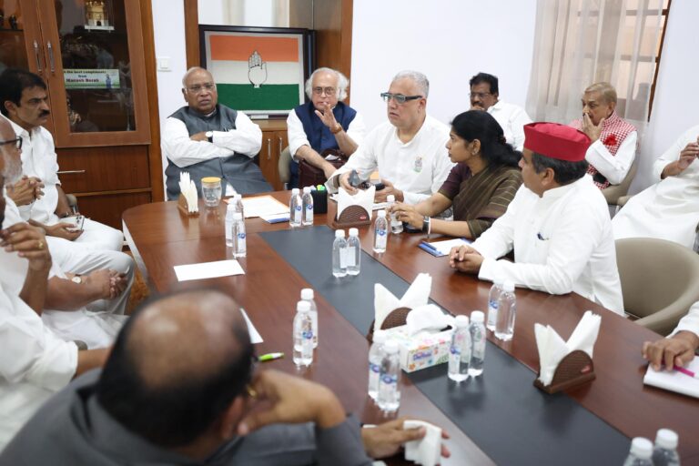 विपक्ष ने मिलकर किया उपराष्ट्रपति उम्मीदवार का ऐलान, सुप्रीम कोर्ट के पूर्व न्यायाधीश बी. सुदर्शन रेड्डी होंगे कॉमन कैंडिडेट