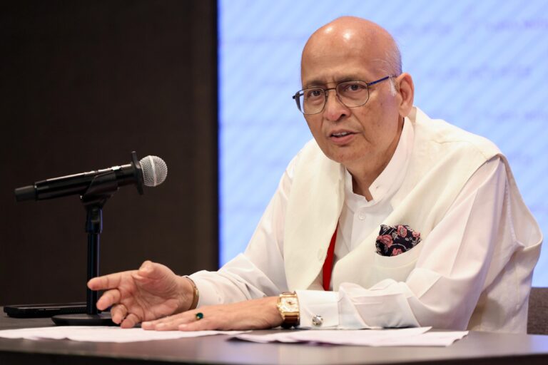 लोकतंत्र की सुरक्षा में सवाल,चुनाव आयोग और बिहार मतदाता सूची प्रकरण- अभिषेक मनु सिंघवी
