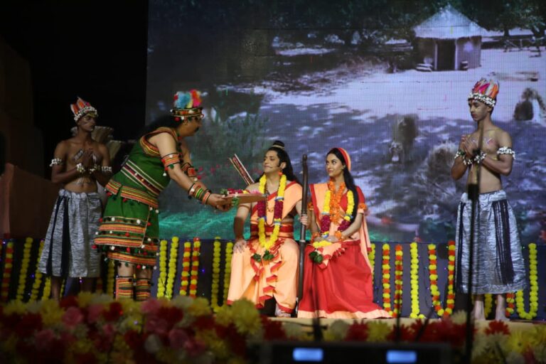 लाल किला मैदान में लव कुश रामलीला का पाँचवाँ दिन