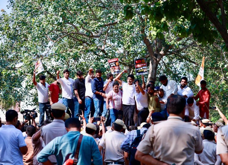 आनंदु अजी के लिए न्याय की मांग में RSS के खिलाफ विरोध प्रदर्शन – उदय भानु चिब