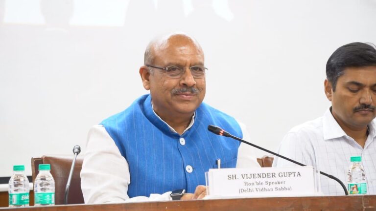 दिल्ली विश्वविद्यालय के विधि छात्रों से की सार्थक बातचीत – विजेंद्र गुप्ता