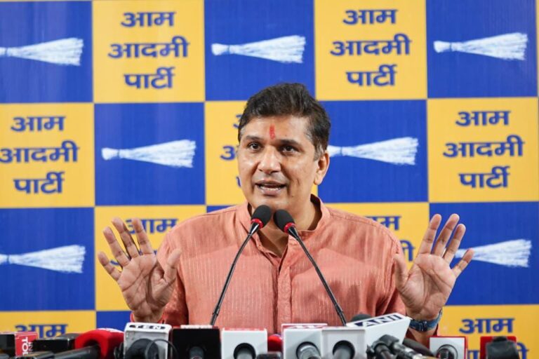 भाजपा का ‘नकली यमुना शो’ फेल, मोदी जी को रद्द करना पड़ा छठ का फोटोशूट – सौरभ भारद्वाज