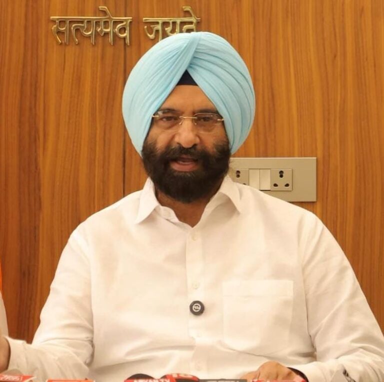 दिल्ली सरकार ने रोड कटिंग पर धूल नियंत्रण के लिए कड़े कदम तेज़ किए-मनजिंदर सिंह सिरसा