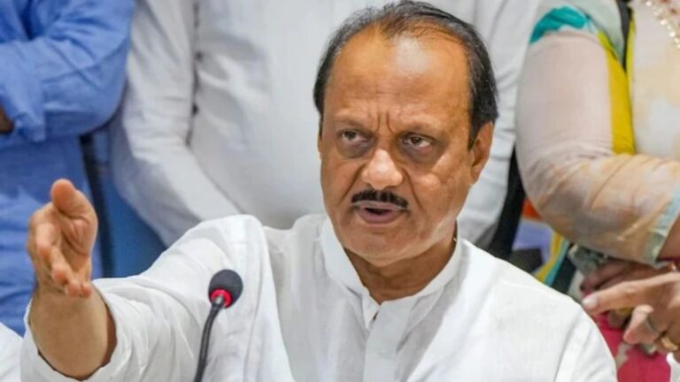 ‘वोट दो फंड मिलेगा’ बयान पर अजित पवार की सफाई, बोले, किसी पर कोई कर्ज नहीं विवादित बयान पर स्पष्टीकरण