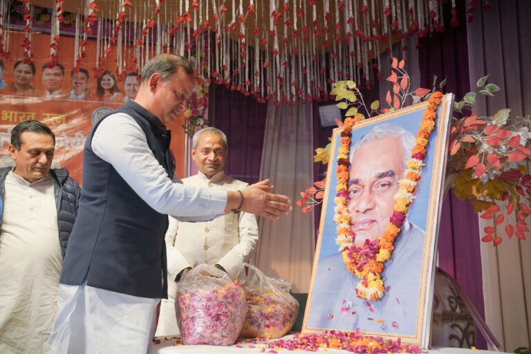 अटल के अन्त्योदय सपने को साकार कर रहे हैं मंत्री रविन्द्र इन्द्राज, केंद्र और दिल्ली सरकार
