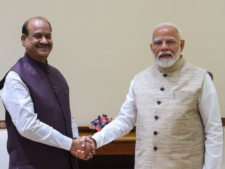 लोकसभा में ठप है काम, सड़कों पर संग्राम! स्पीकर की ‘तल्ख टिप्पणी’ के खिलाफ एकजुट हुआ विपक्ष