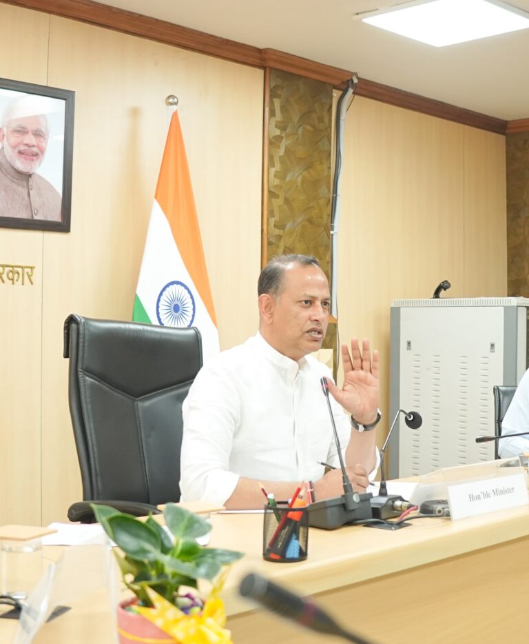भिक्षावृत्ति खत्म करने के लिए सरकार और समाज का साथ जरूरी – मंत्री रविन्द्र इन्द्राज सिंह