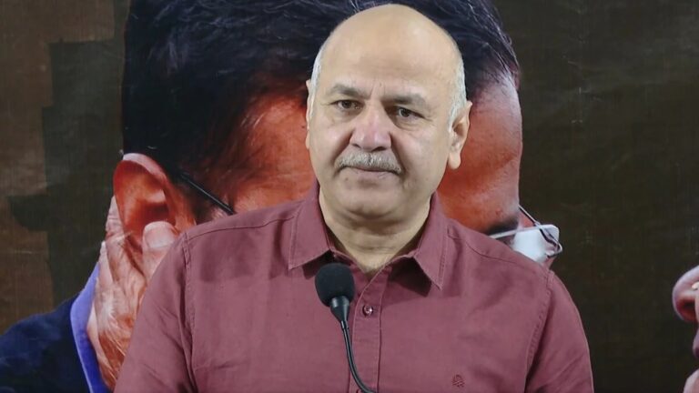 Arvind Kejriwal के बाद Manish Sisodia का बड़ा कदम! कोर्ट सुनवाई से दूरी, ‘न्याय की उम्मीद नहीं’