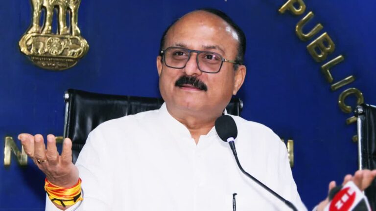 जनकपुरी के निजी विद्यालय पर दिल्ली सरकार की बड़ी कार्रवाई, शिक्षा मंत्री आशीष सूद ने जारी कराया कारण बताओ नोटिस
