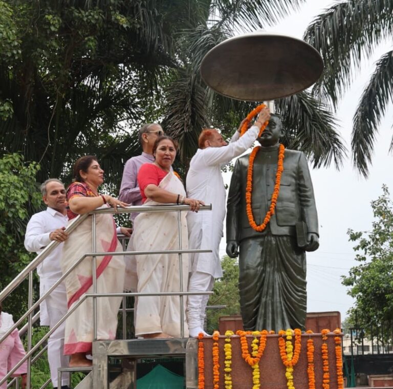 डॉ. श्यामा प्रसाद मुखर्जी के आदर्शों पर चलकर बनेगी स्वच्छ और विकसित दिल्ली – महापौर प्रवेश वाही