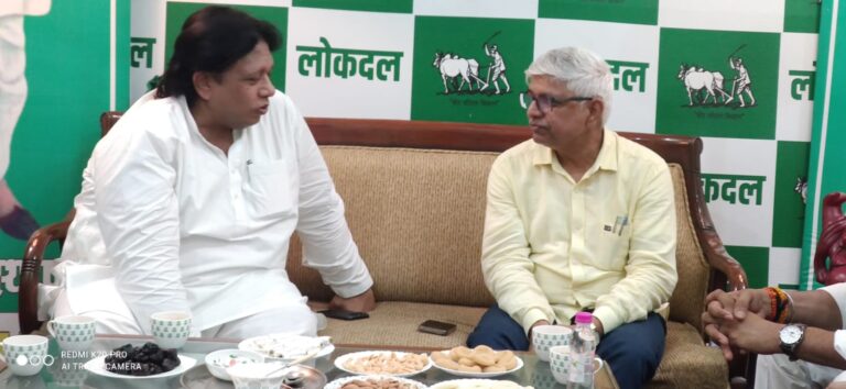 2027 की तैयारी में जुटा INDIA गठबंधन, लोकदल अध्यक्ष चौधरी सुनील सिंह से मिले कांग्रेस के यूपी प्रभारी राजेंद्र पाल गौतम