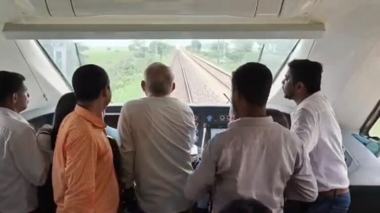 देश की पहली वंदे भारत फ्रेट ईएमयू का इमरजेंसी ब्रेकिंग डिस्टेंस परीक्षण सफलतापूर्वक संपन्न