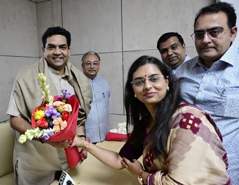 रॉउस एवेन्यू कोर्ट में अधिवक्ताओं के साथ ‘मन की बात’ कार्यक्रम में शामिल हुए मंत्री कपिल मिश्रा
